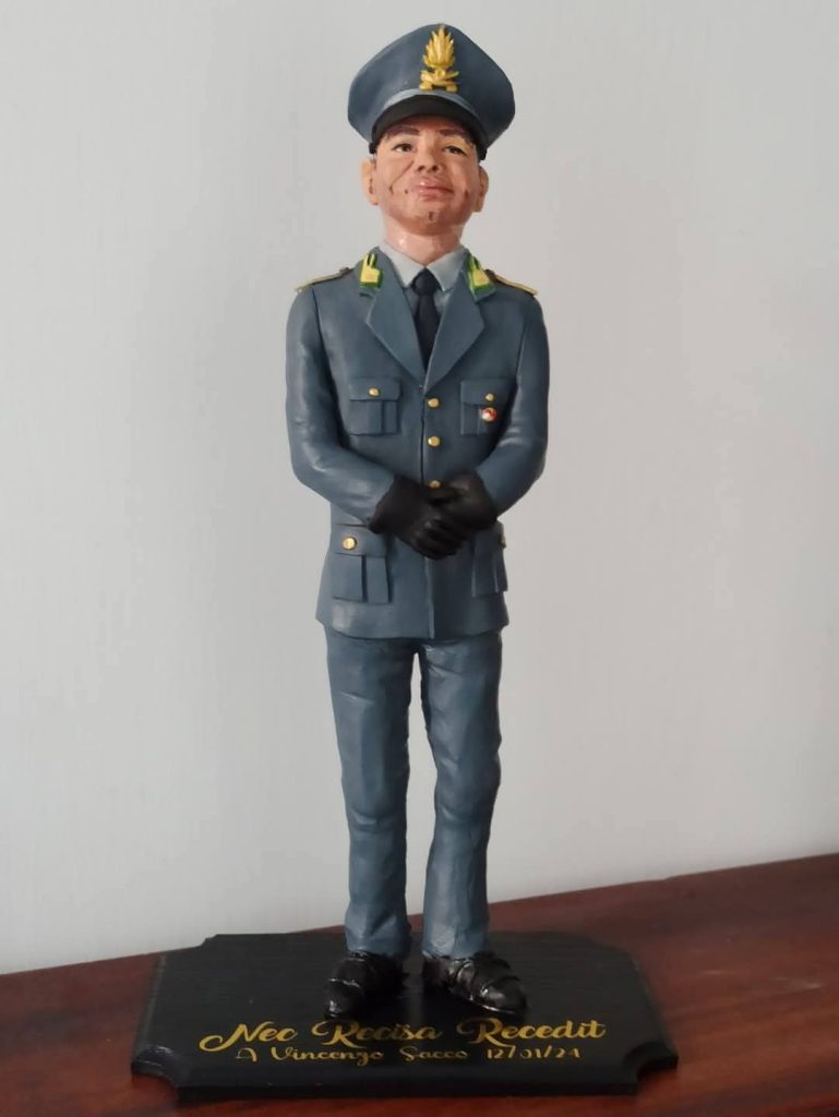statuine-personalizzate-finanziere